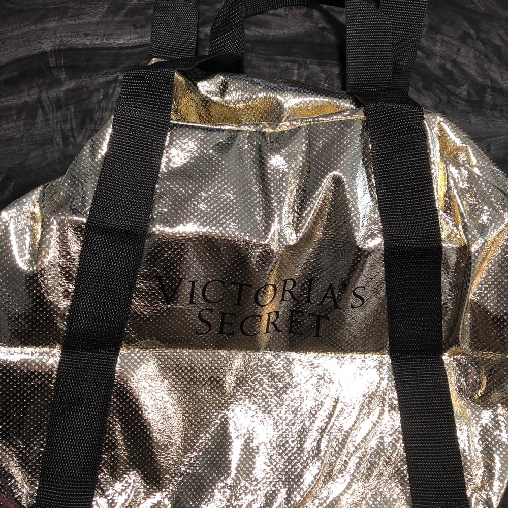 BNIP VS Limited Edition Packable IT Metallic Tote - Picture 2 of 4